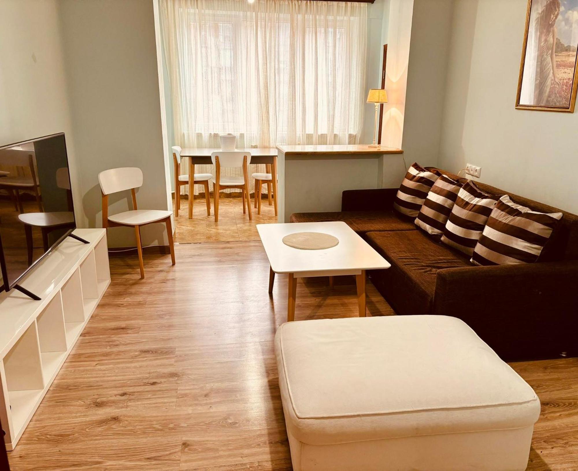 Republic Square Apartment Єреван Екстер'єр фото