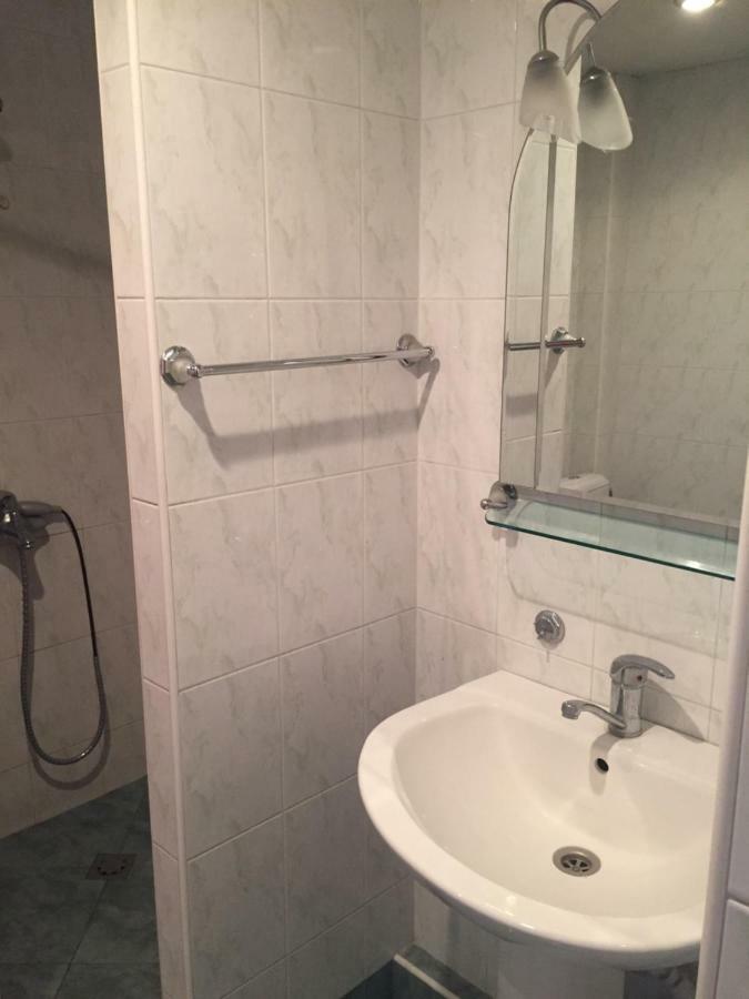 Republic Square Apartment Єреван Екстер'єр фото